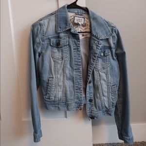 Denim cropped jacket